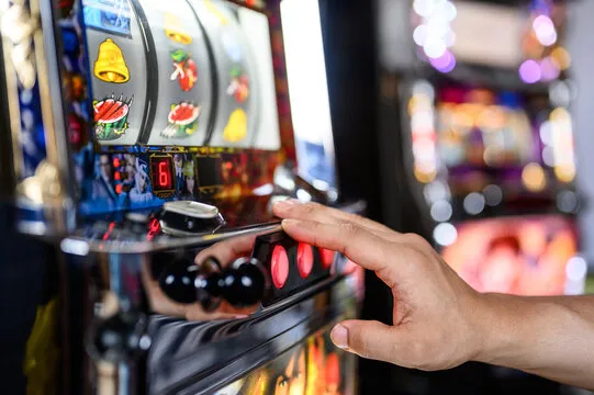 三张牌联系与支持